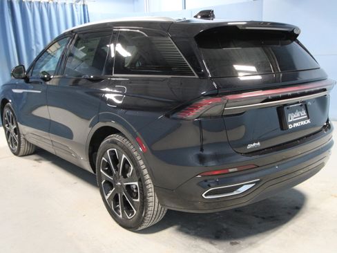 New 2026 Lincoln Nautilus Reserve image 26