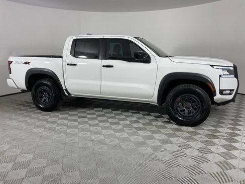 Used 2026 Nissan Frontier PRO-4X AWD/4WD image 10