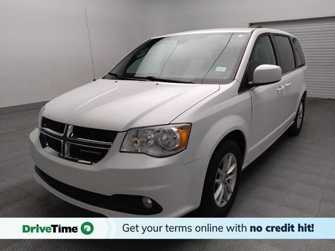 Used 2020 Dodge Grand Caravan SXT FWD image 1