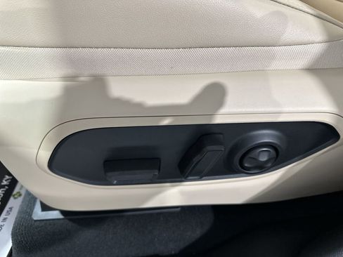 New 2024 Jeep Grand Cherokee Limited 4xe image 12