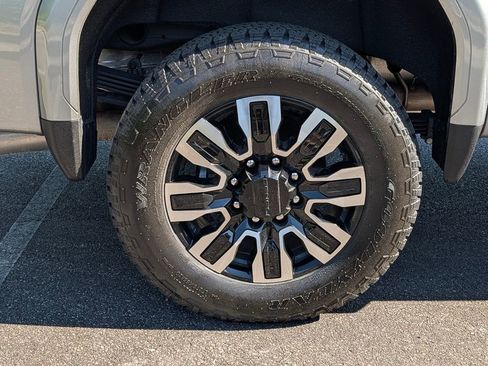 Used 2025 GMC Sierra 2500 Denali Ultimate image 13