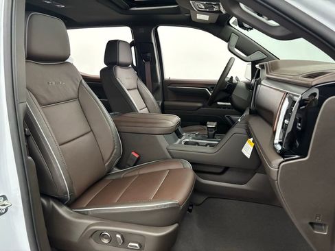 New 2026 GMC Sierra 1500 Denali w/ Denali Reserve Package image 37