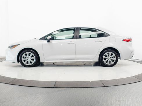 Certified 2025 Toyota Corolla LE FWD image 7