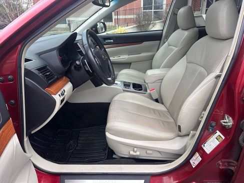 Used 2014 Subaru Outback 2.5i Limited w/ Moonroof Package image 13