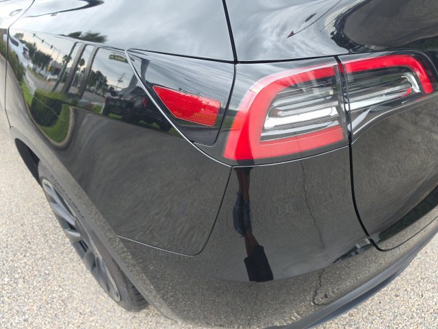 Used 2023 Tesla Model Y Long Range AWD/4WD image 12