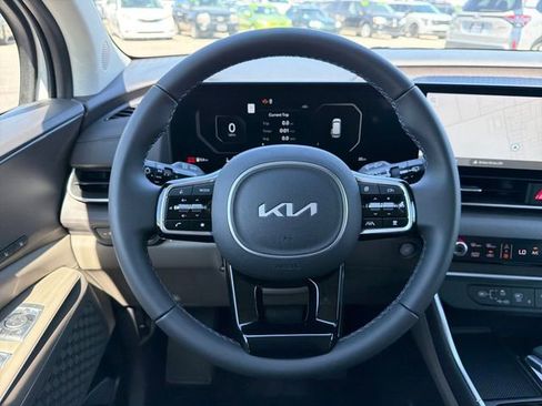 New 2026 Kia Carnival SX FWD image 10