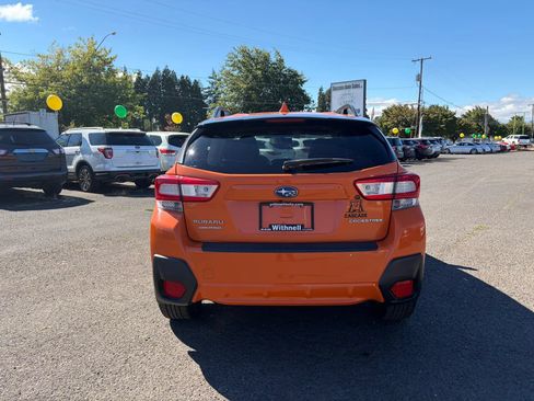 Used 2019 Subaru Crosstrek 2.0i Premium AWD/4WD image 4