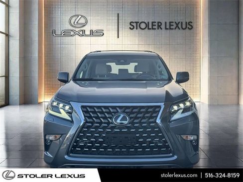 Used 2023 Lexus GX 460 Premium image 2