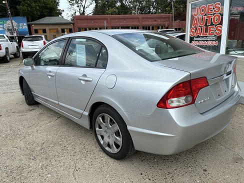 Used 2010 Honda Civic LX image 5