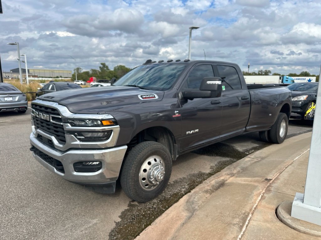 Used 2025 RAM 3500 Big Horn AWD/4WD image 1