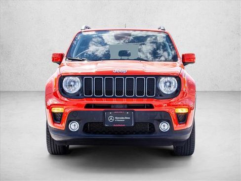 Used 2019 Jeep Renegade Latitude AWD/4WD image 2