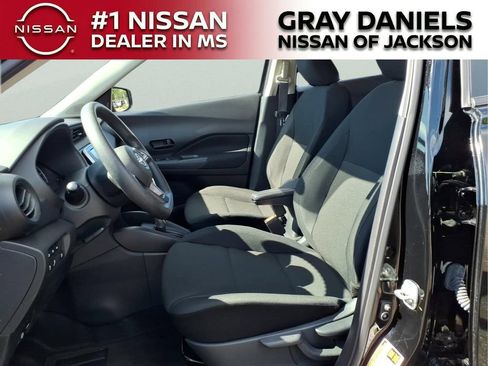 Certified 2025 Nissan Kicks Play S FWD image 24