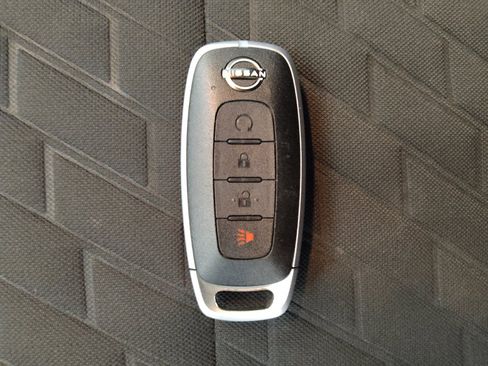 Used 2023 Nissan Kicks SR FWD image 32