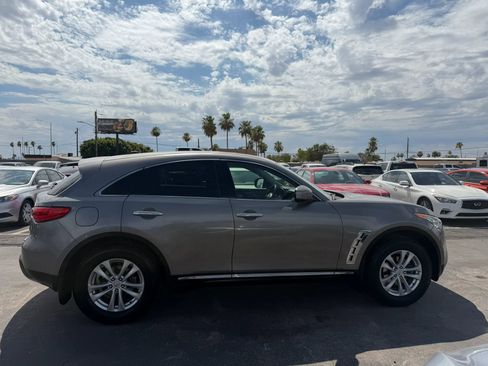 Used 2011 INFINITI FX35 AWD image 12