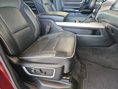 Used 2020 RAM 1500 Laramie AWD/4WD image 13
