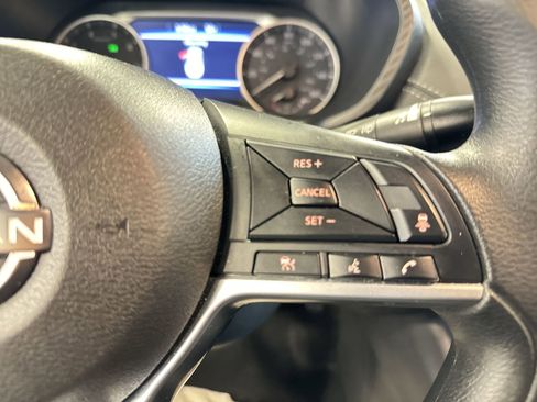 Used 2024 Nissan Sentra SV FWD image 12