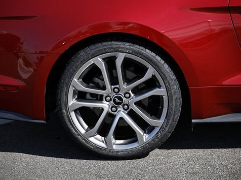 Used 2021 Ford Mustang GT Premium w/ Equipment Group 401A image 7