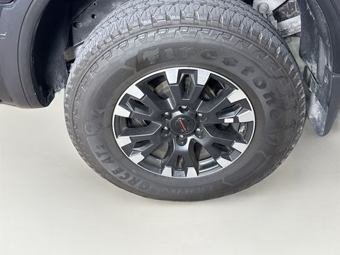Used 2020 Nissan Titan PRO-4X w/ Pro-4x Convenience Package AWD/4WD image 38