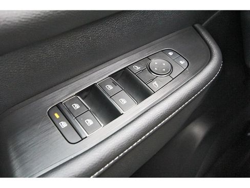 Certified 2026 Nissan Armada SV RWD image 19