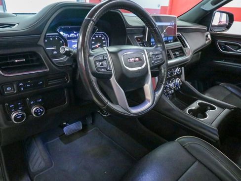 Used 2021 GMC Yukon XL SLT w/ SLT Premium Package AWD/4WD image 13