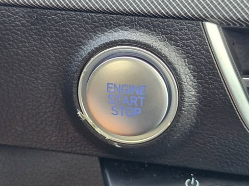 Used 2025 Hyundai Sonata SE FWD image 28