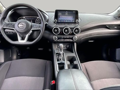 Used 2025 Nissan Sentra SV FWD image 16
