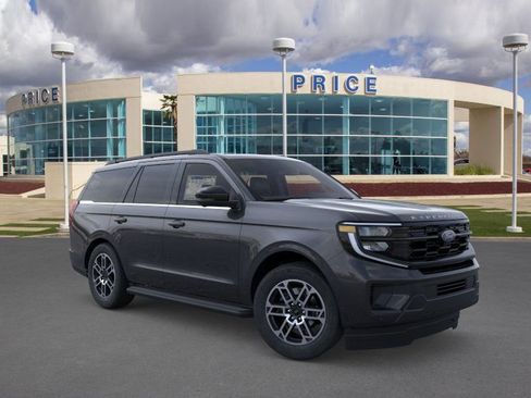 New 2025 Ford Expedition Active image 7