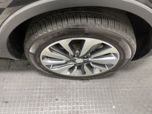 Used 2022 Buick Encore Preferred w/ Safety Package AWD/4WD image 27