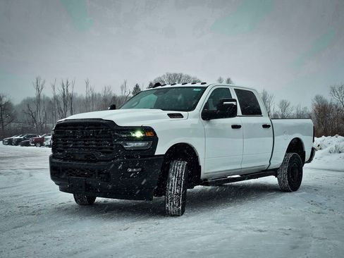 New 2026 RAM 2500 Tradesman AWD/4WD image 9