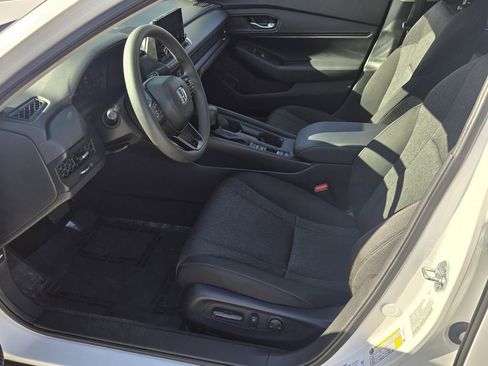 Used 2024 Honda Accord EX image 10