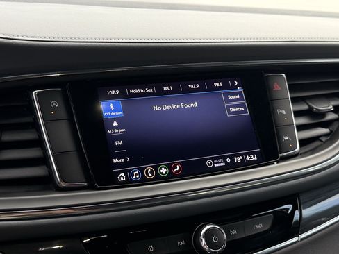Used 2024 Buick Enclave Essence w/ Experience Buick Package FWD image 20