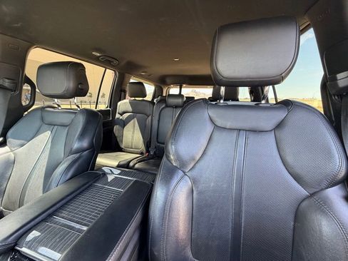Used 2022 Jeep Wagoneer Series II RWD image 14
