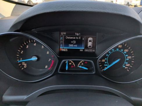 Used 2016 Ford Escape SE w/ Equipment Group 201A image 29