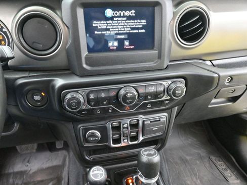 Used 2022 Jeep Wrangler Unlimited Sport S image 20