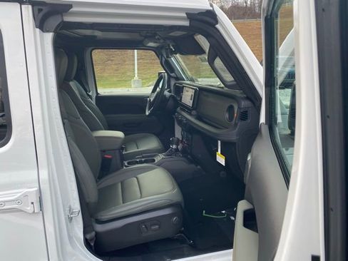 New 2026 Jeep Gladiator Mojave image 30