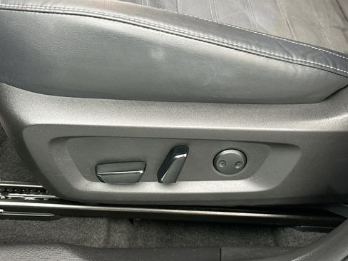 Used 2023 Mitsubishi Outlander SE image 20