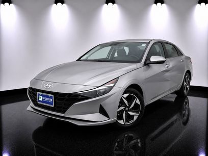 Used 2023 Hyundai Elantra SEL w/ Convenience Package