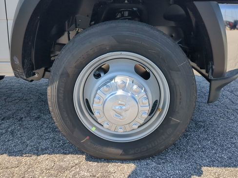 New 2025 RAM 4500 Tradesman image 9