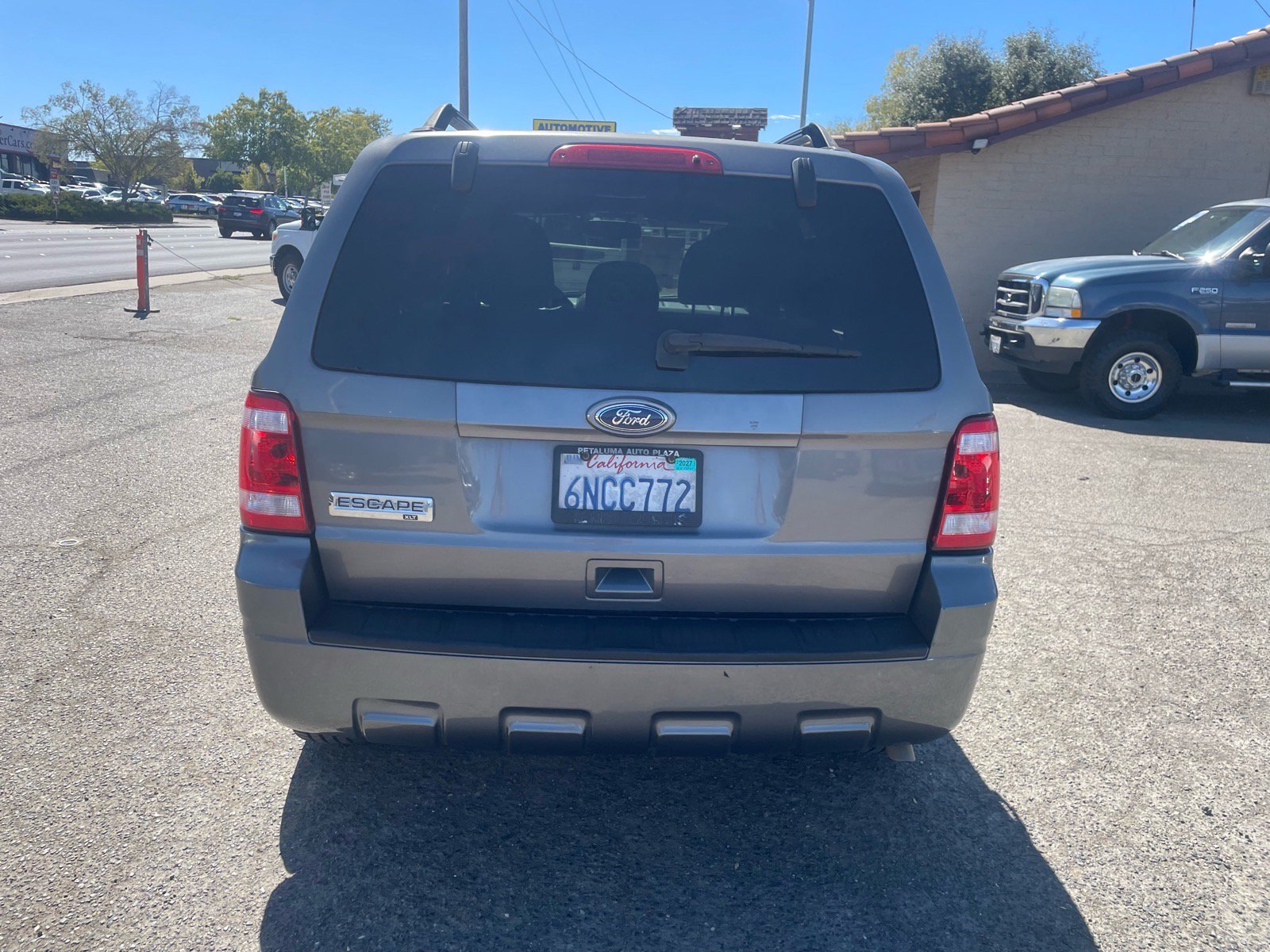 Used 2010 Ford Escape XLT FWD image 9
