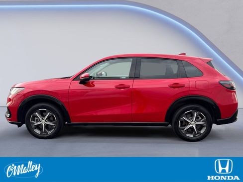 Certified 2024 Honda HR-V EX-L image 2