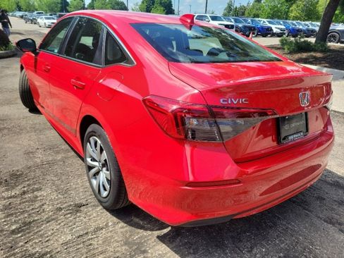 Used 2023 Honda Civic LX image 10