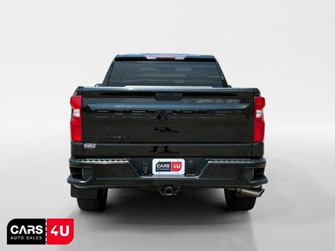 Used 2020 Chevrolet Silverado 1500 Custom w/ Custom Value Package AWD/4WD image 6