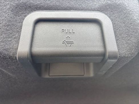 Used 2017 Lincoln MKZ Reserve w/ Climate Package AWD/4WD image 14