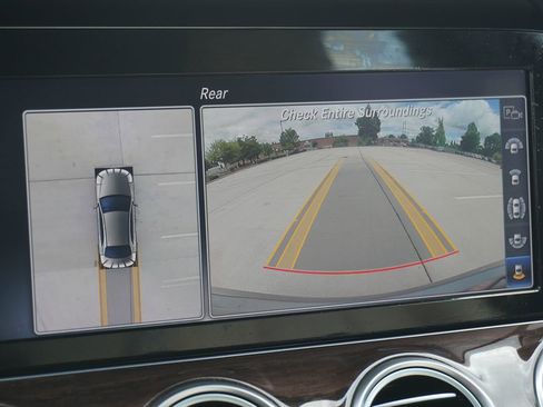 Used 2019 Mercedes-Benz E 300 image 31