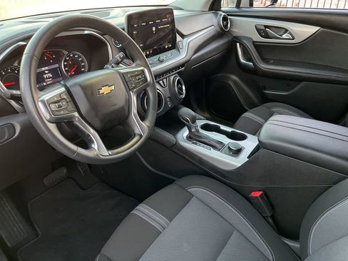 Used 2025 Chevrolet Blazer LT image 18