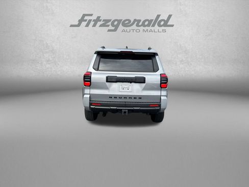 Used 2026 Toyota 4Runner SR5 AWD/4WD image 7