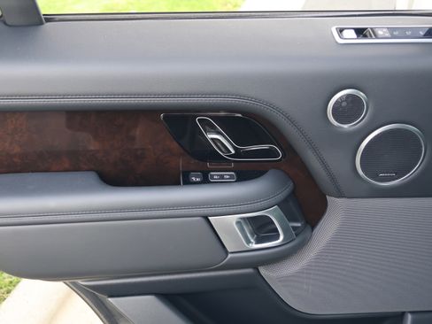 Used 2022 Land Rover Range Rover Westminster Edition image 32