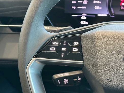 New 2025 Audi A6 e-tron Premium Plus image 36