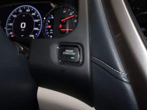 Certified 2022 GMC Acadia Denali w/ Denali Ultimate Package image 18