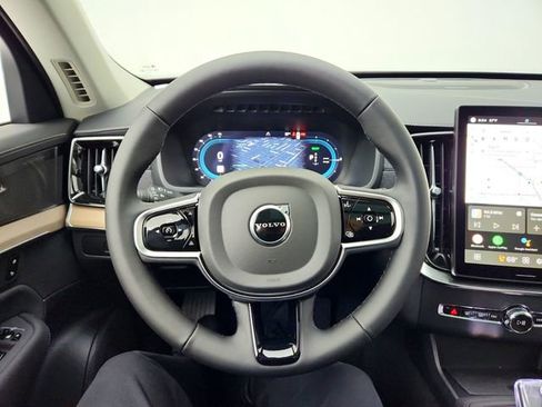 New 2025 Volvo XC90 T8 Plus w/ Protection Package Premier image 21